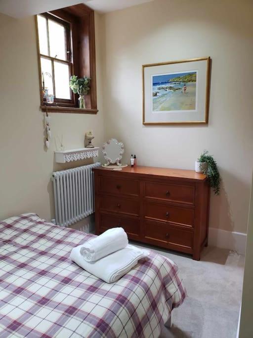3 Bedroom 3 Bathroom Ground Floor Condo With Veranda Reigate Exterior foto